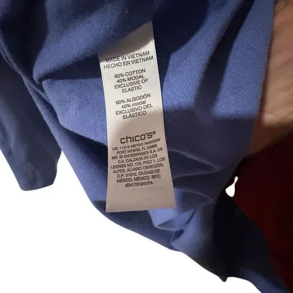 Chico's Smoked Yoke Notch Neck Smocked Tee Cotton Blend In Kensington Blue Sz 3 - Picture 4 of 6